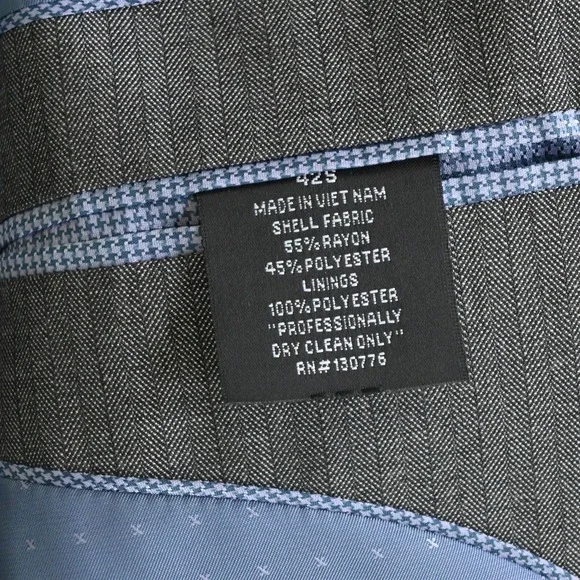 Beverly Hills Polo Club 42S 32x28 Gray Striped Mens Jacket Pants Suit